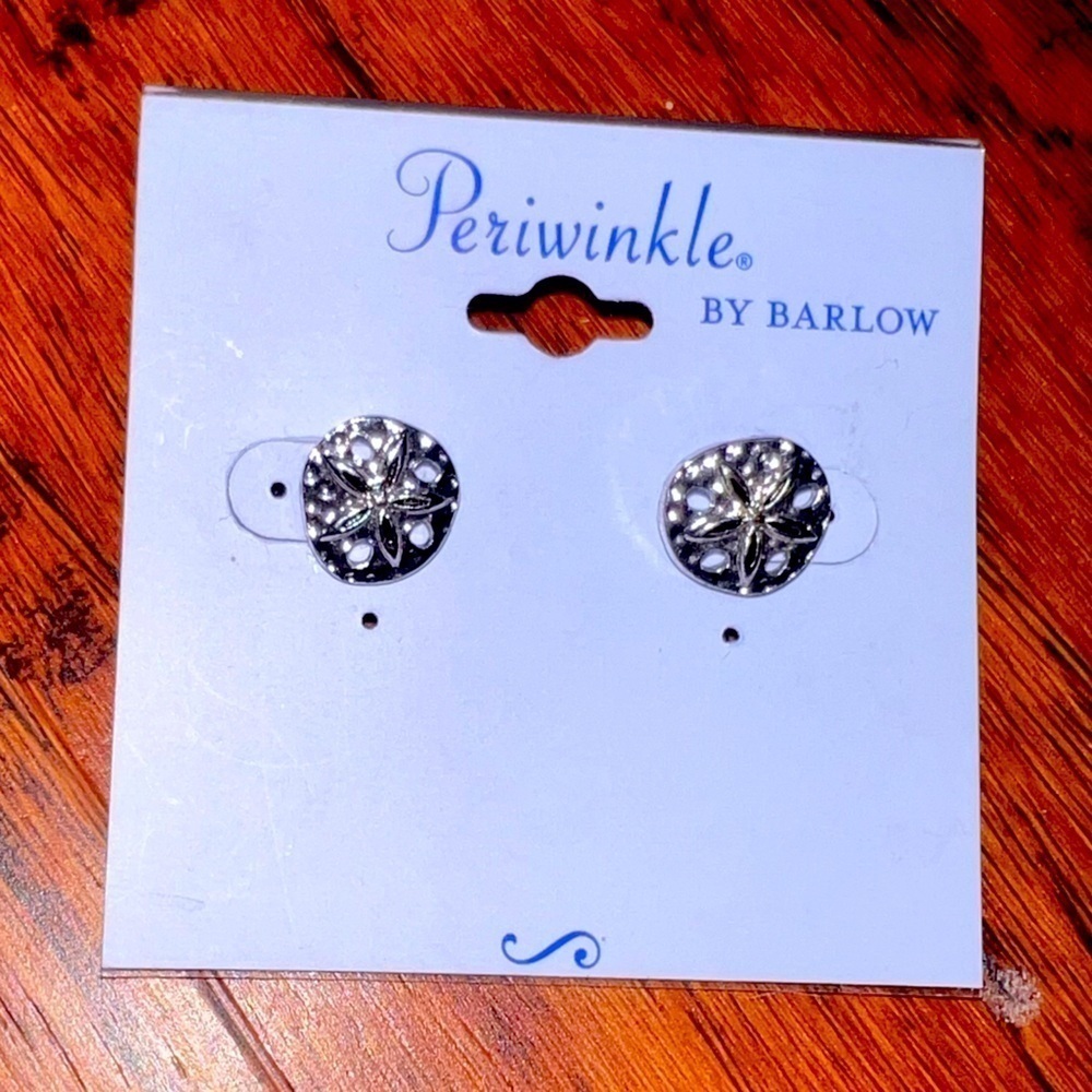 Periwinkle by Barlow Hammered Sand Dollar Earrings - NEW, summer beach earrings